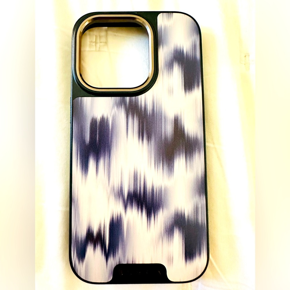 BURGA iPhone 14 Pro Elite Dark MagSafe Avalanche Blue & Cream Phone Case